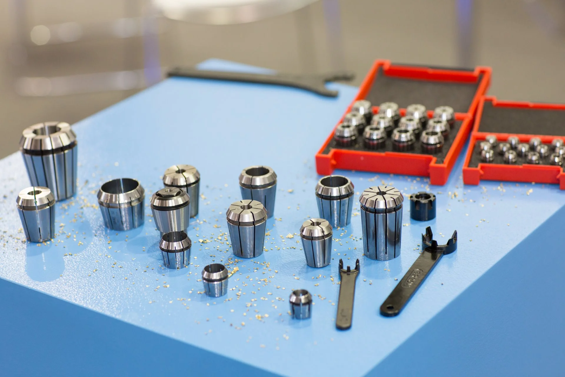 مصنع المعدات التكنولوجية لآلات CNC وآلات الخراطة الآلية